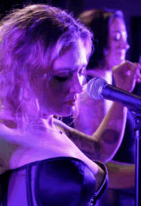Tina singing Respect